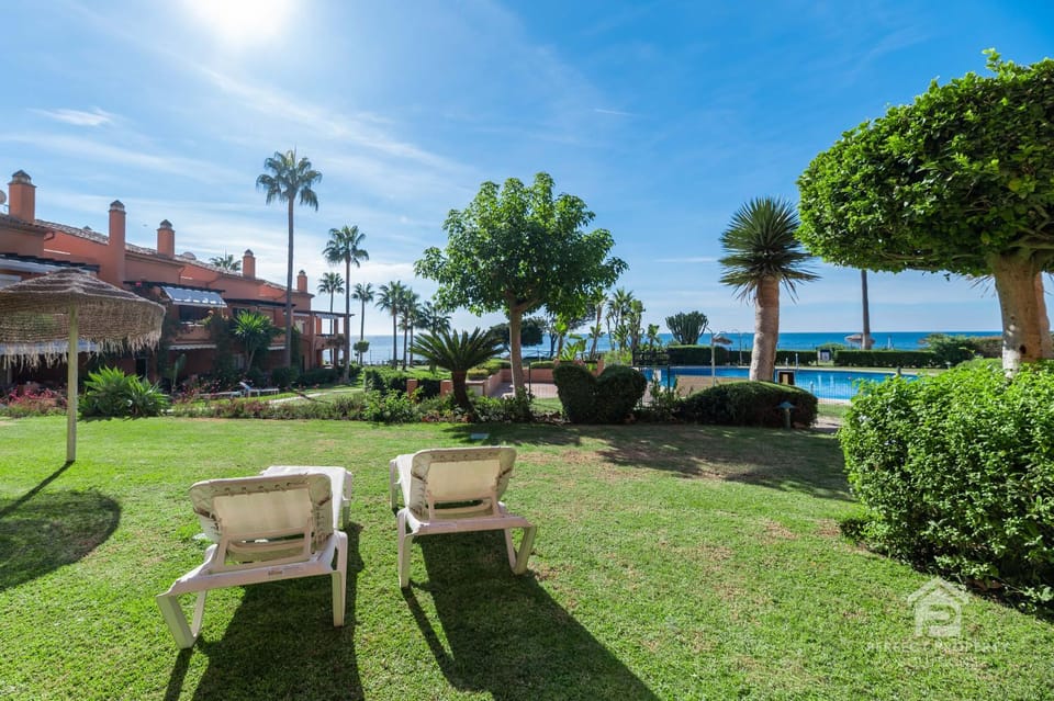 Casa Africa - exclusive 2BR by the sea with pool Apartment in Costa del Sol