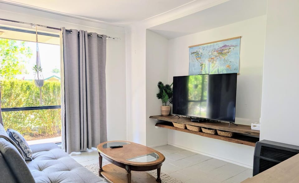 Surf Stay House in Perth