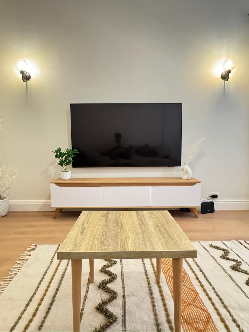 Communal lounge/ TV room, TV and multimedia, Evening entertainment