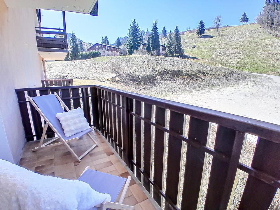 Balcony/Terrace, Mountain view, sunbed