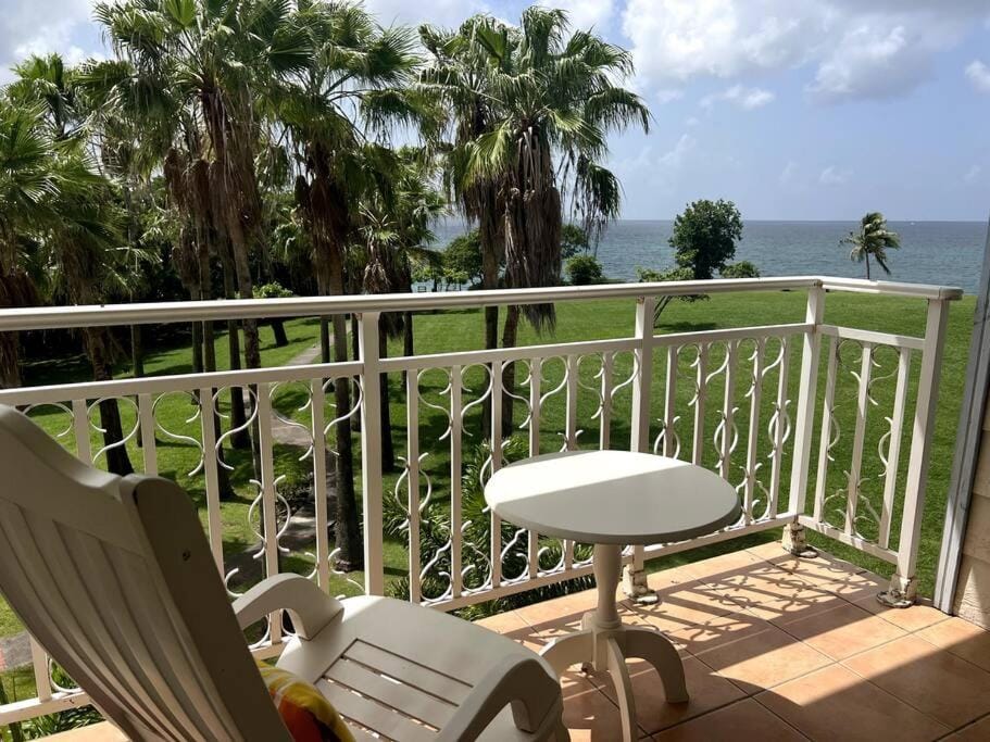Natural landscape, Balcony/Terrace, Sea view