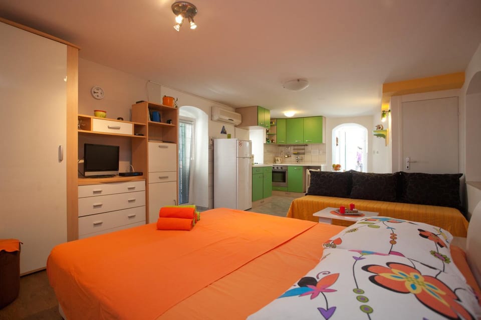Living room, Bedroom