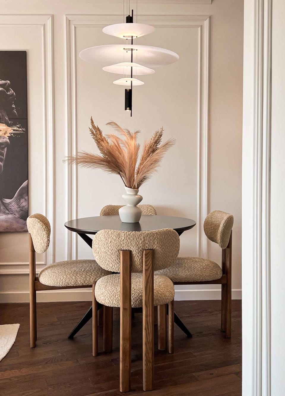 Seating area, Dining area