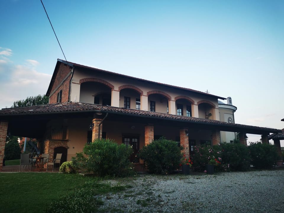 Azienda Agricola Tenuta del Barone Farm Stay in Piedmont