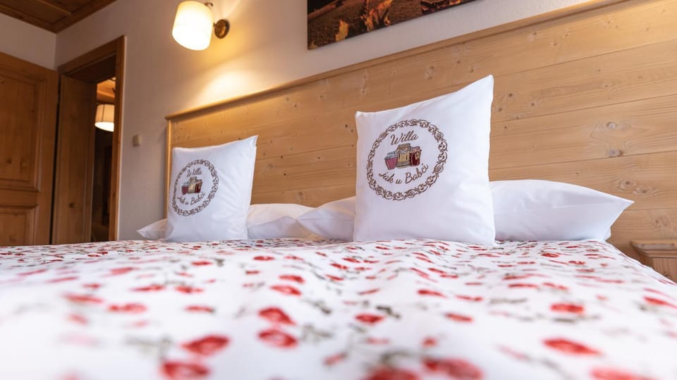 Bed, Decorative detail