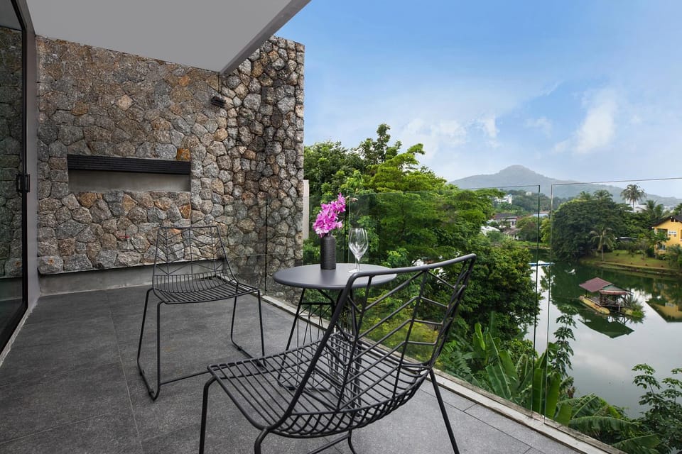 Natural landscape, View (from property/room), Balcony/Terrace, Balcony/Terrace, Mountain view