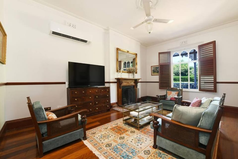 Currawong House House in Maleny