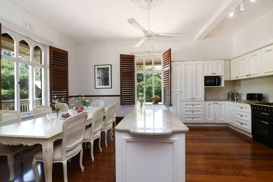 Currawong House House in Maleny