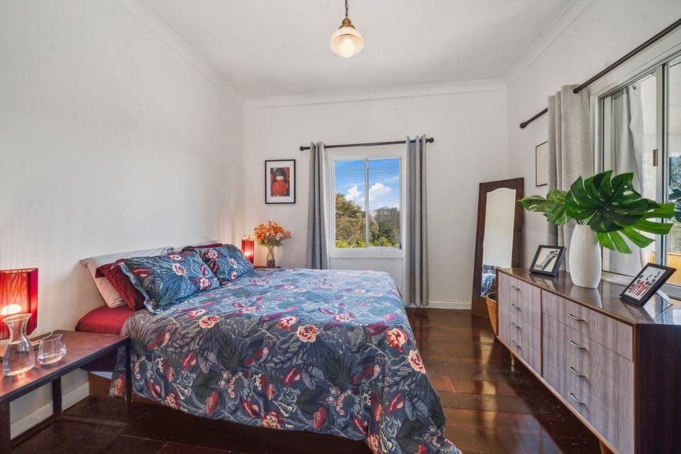 Little Red House in Katoomba