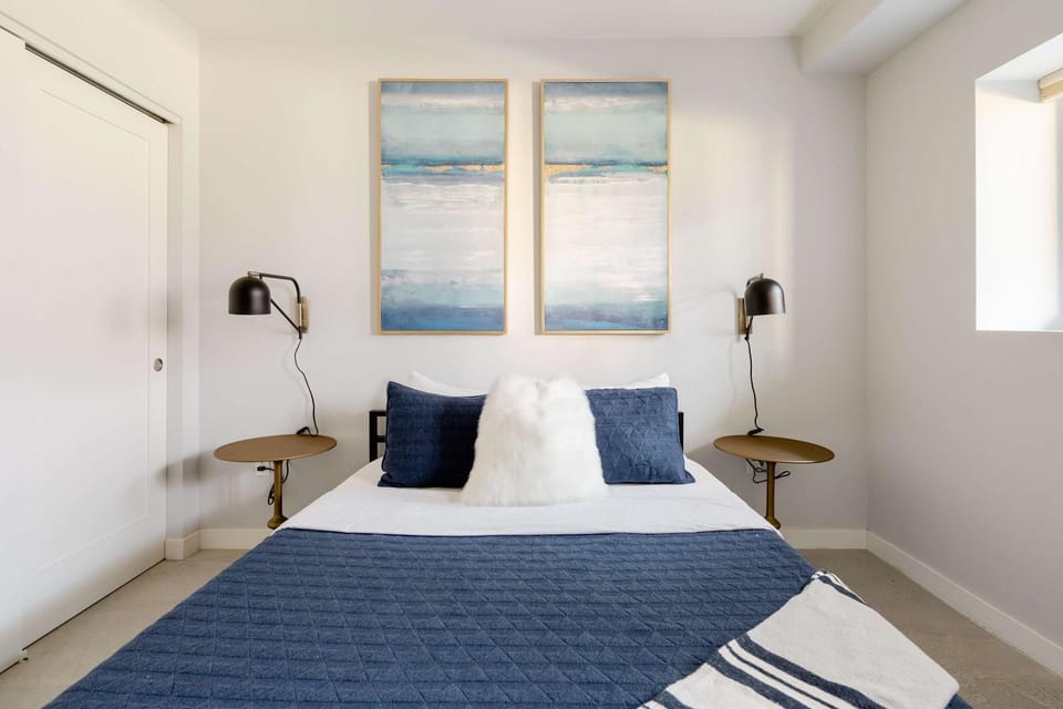 Stay Portland - Bohemian Oasis - Food, Coffee & Craft Beer Lovers Apartment in Portland