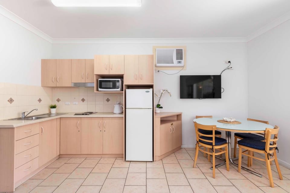 Bayside Retreat Glenelg Apartment in Adelaide