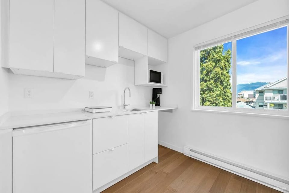 Charming East Van Home Near DT and Commercial St House in Vancouver