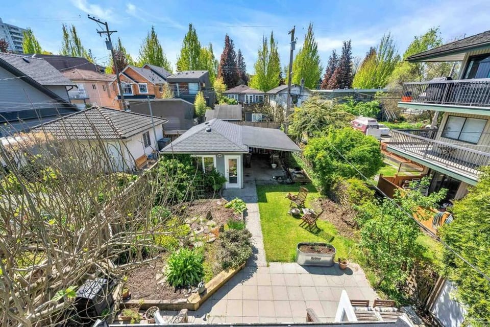 Charming East Van Home Near DT and Commercial St House in Vancouver