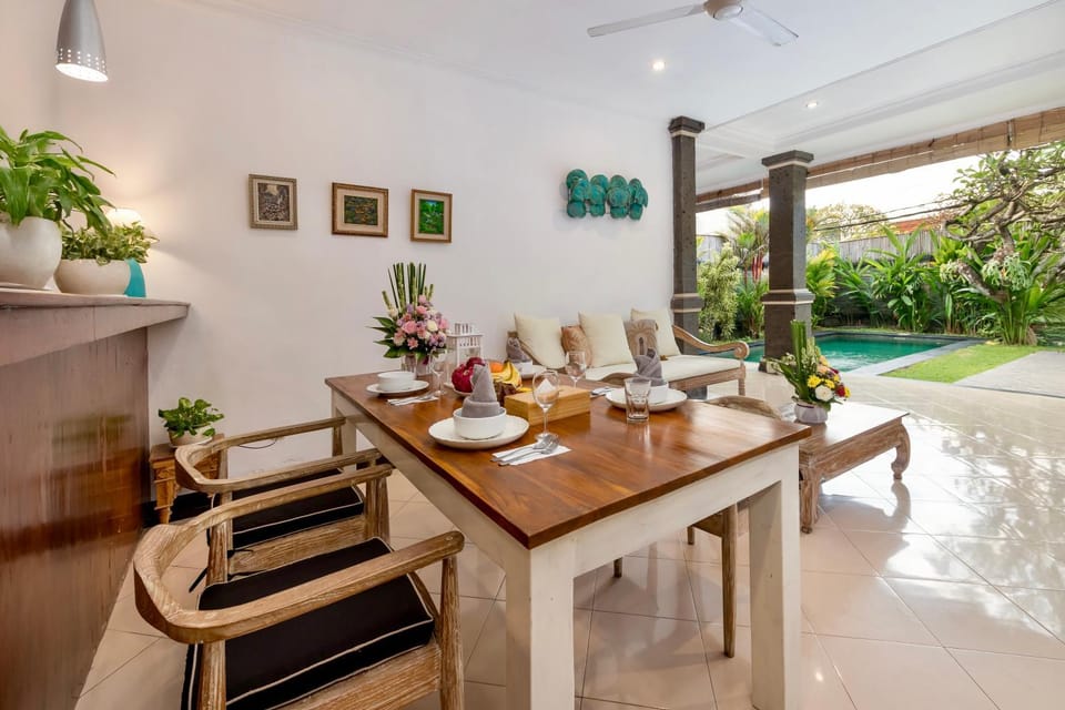 Bens Tunjung Villa Two-Bedroom with Private Pool Kuta Villa in North Kuta