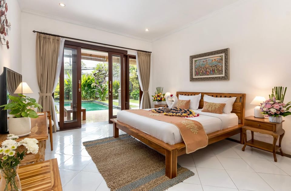 Bens Tunjung Villa Two-Bedroom with Private Pool Kuta Villa in North Kuta