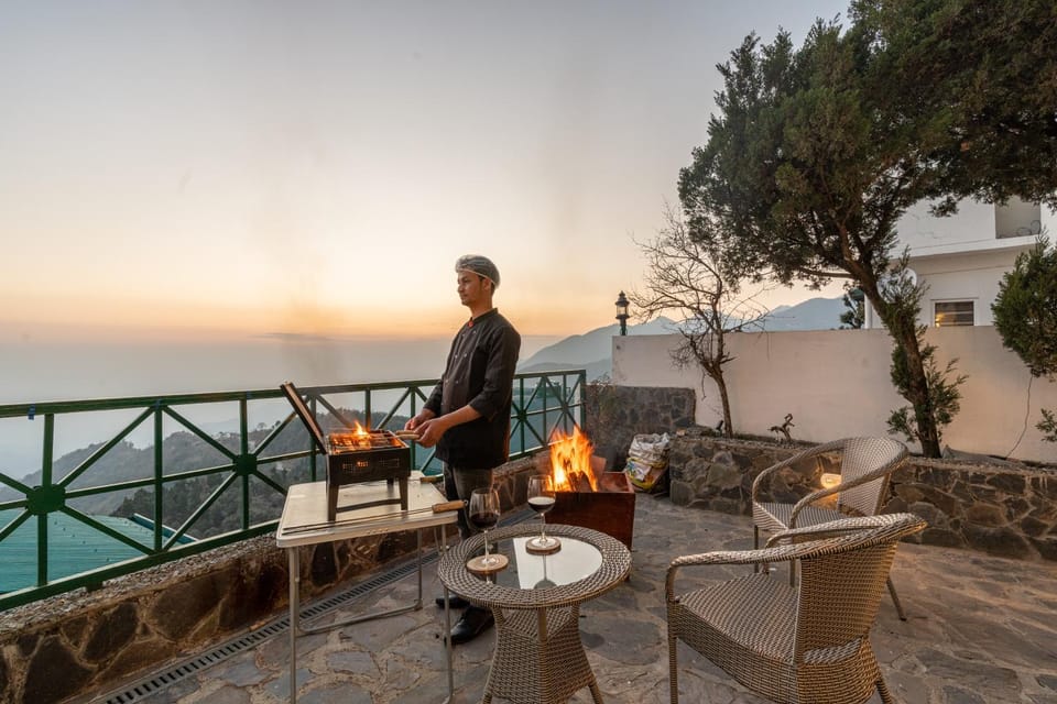 Patio, Day, People, Natural landscape, BBQ facilities, View (from property/room), Balcony/Terrace, Living room, Seating area, Dining area, Sea view, Sunrise, Sunset, group of guests, flat iron
