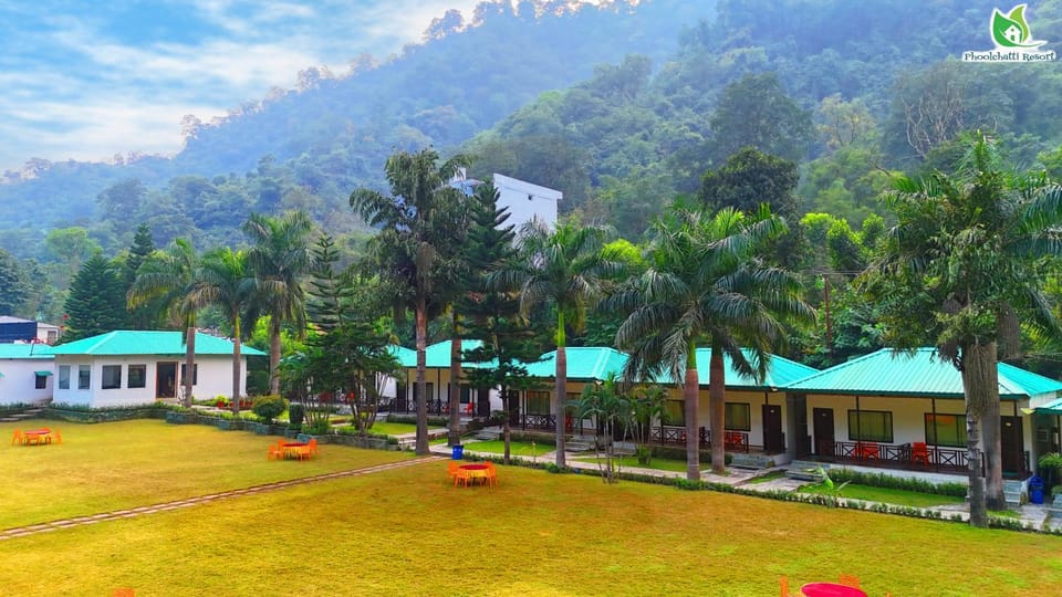 Property building, Day, Garden, Garden view, Mountain view