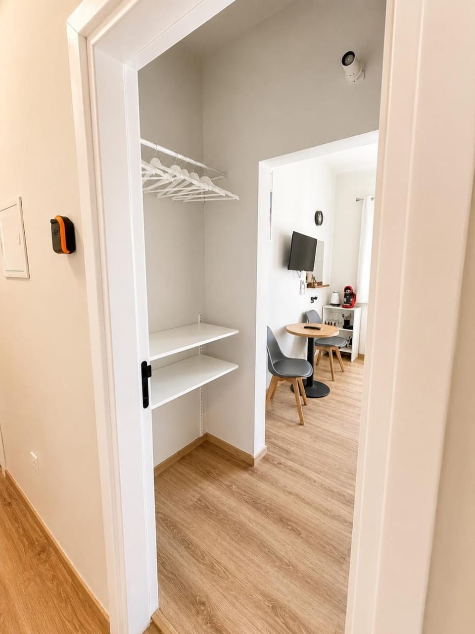 Smart Comfort RoomN7 with Private Bathroom in best Location Beach 250m Apartment in Limassol City