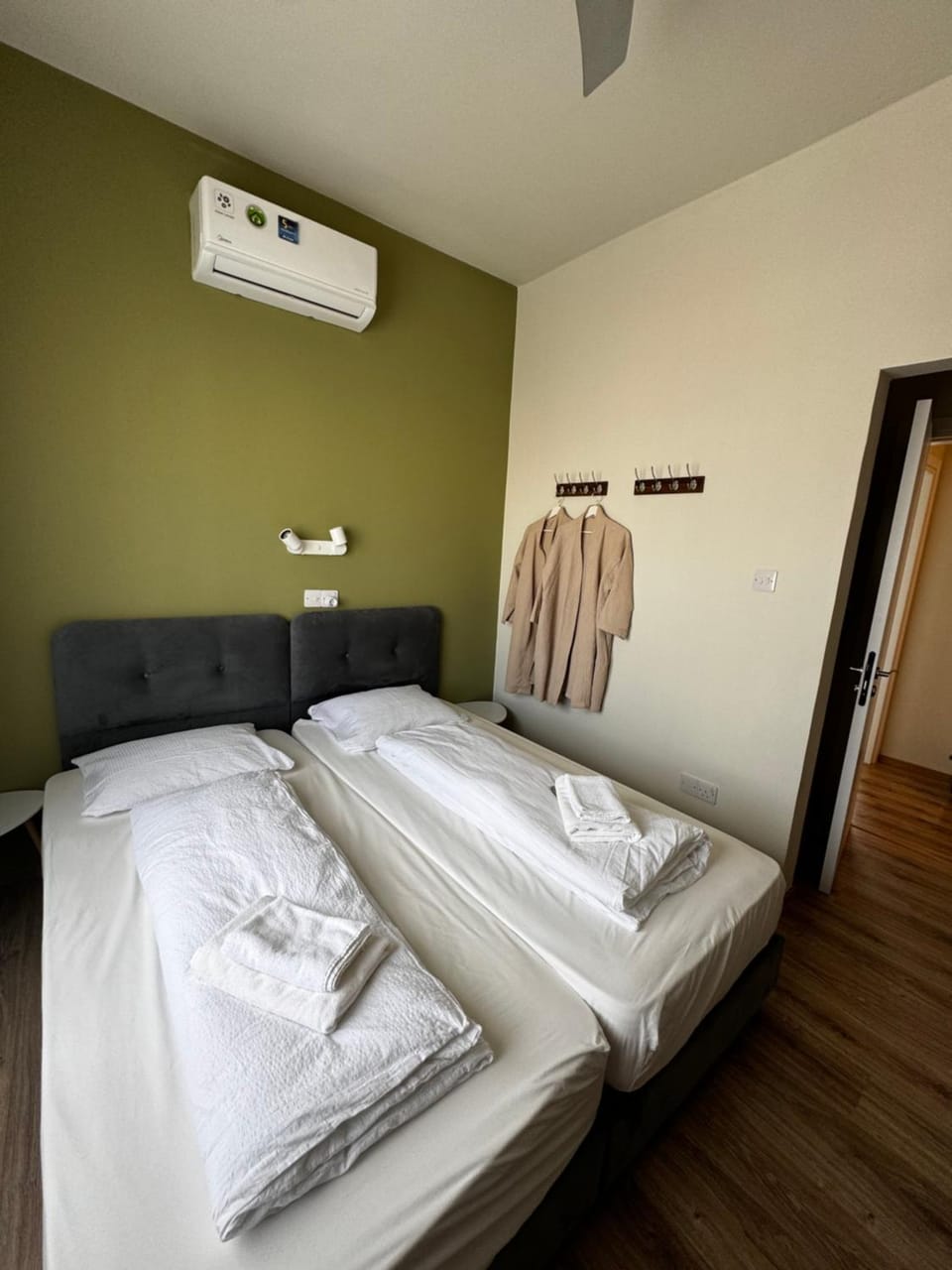 Smart Comfort RoomN7 with Private Bathroom in best Location Beach 250m Apartment in Limassol City