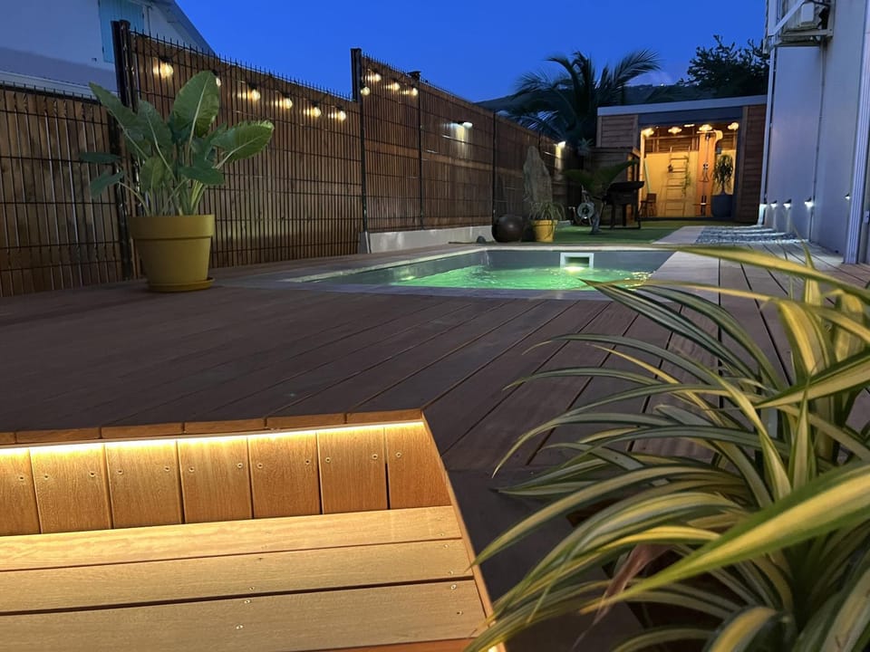 Villa City Beach face au lagon avec jacuzzi Villa in Saint-Paul