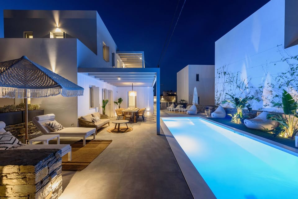Akoya Pearl Villa - Sea Front Villa in Paros, Greece