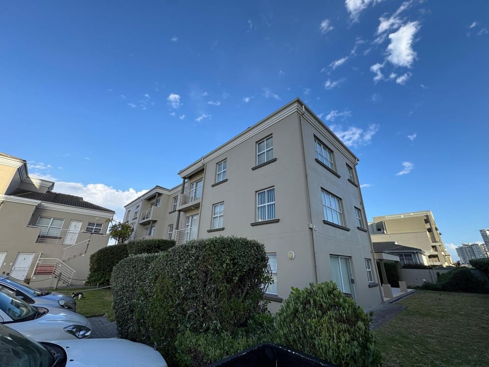 Property building, Neighbourhood, Street view, Parking
