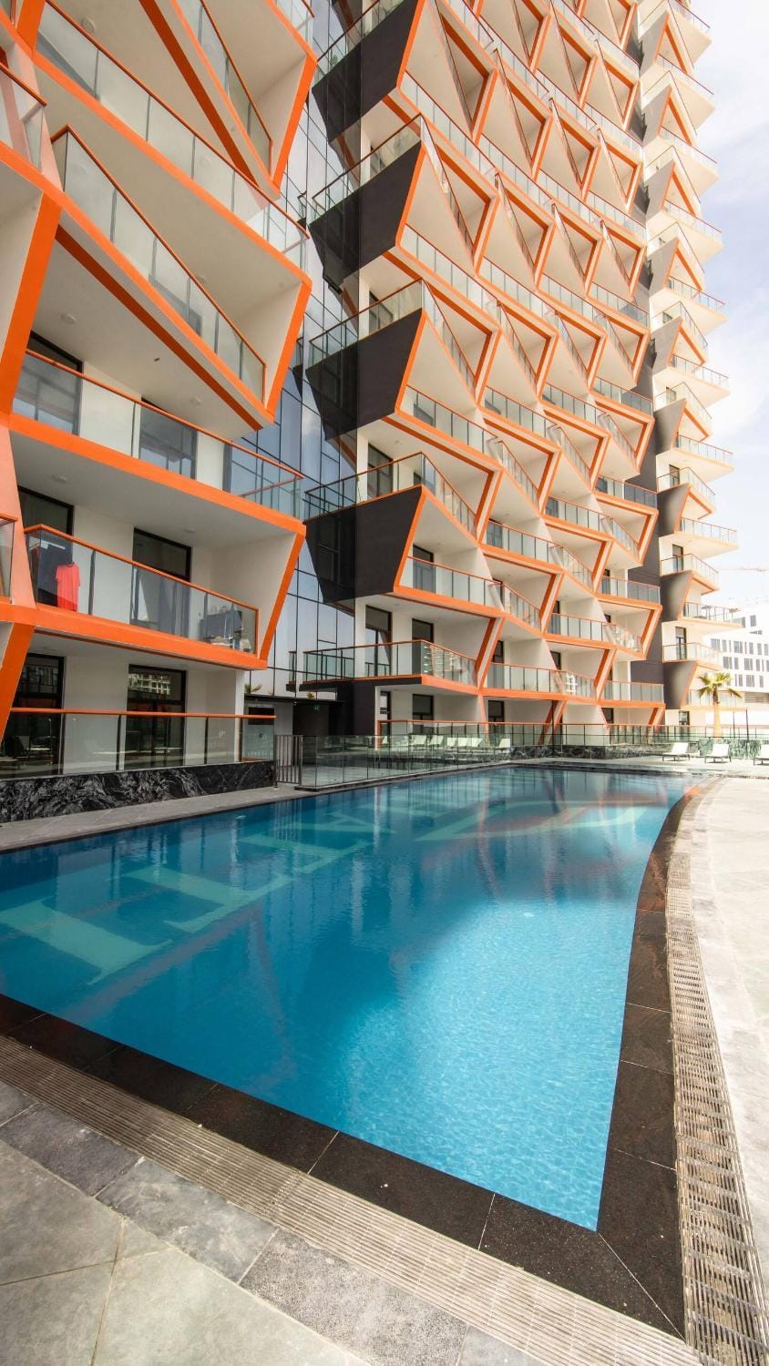 Comfy 1br In Al Jaddaf Balcony Parking Apartment in Dubai