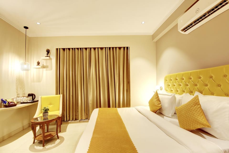 Bed, Bedroom, air conditioner