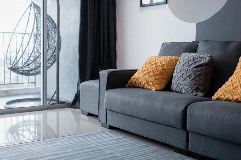 Living room, Seating area