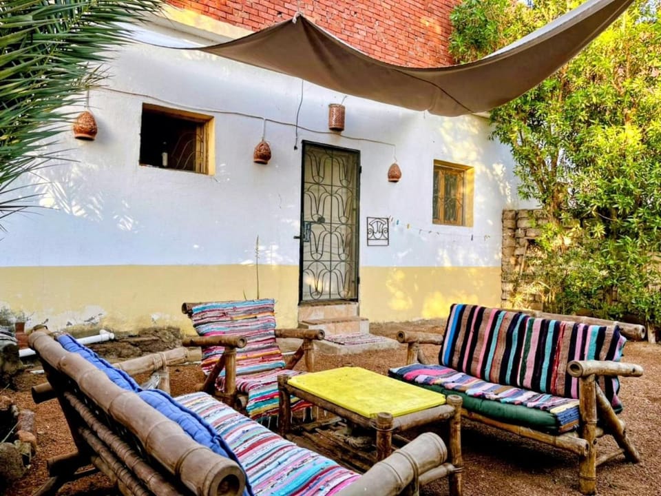 Garden, Seating area