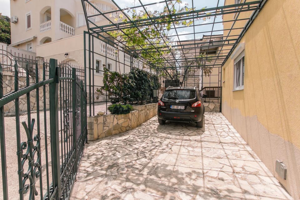 Holiday Home Siesta House in Ulcinj Municipality