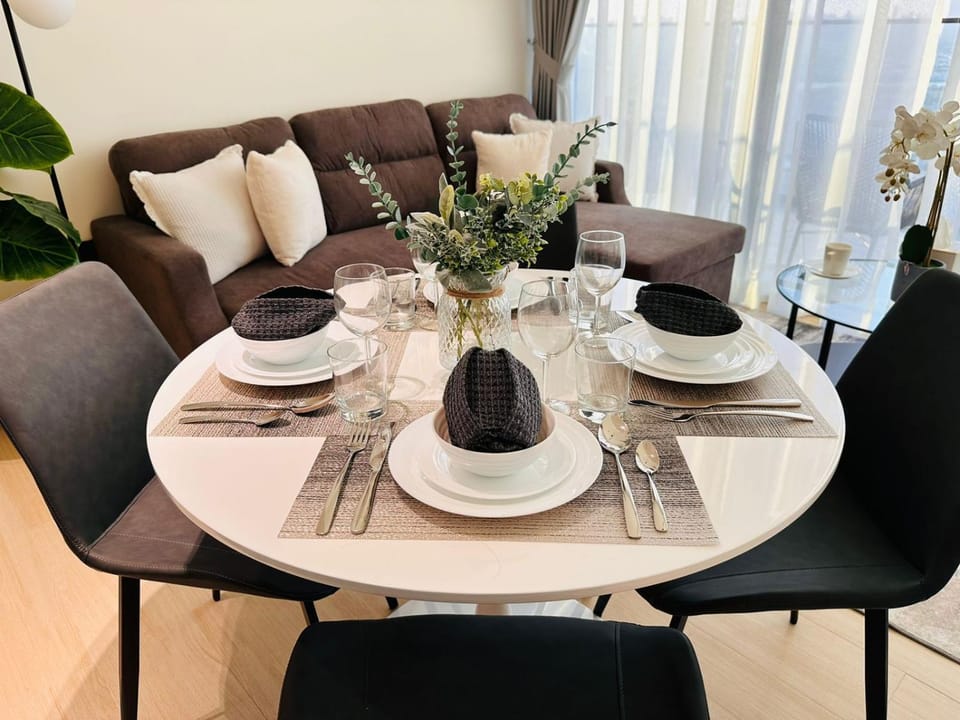 Sleek 1br In Jvc Free Parking Pool & Balcony Apartment in Dubai