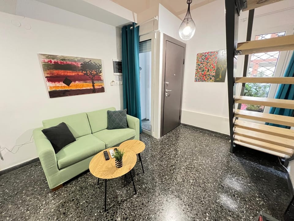 Ground floor appartment Panormou Metro Apartment in Athens