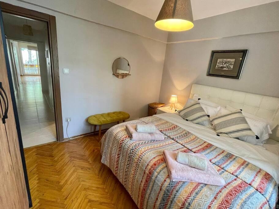 Bright Cozy Stacked Home Ideally Located n Kadikoy Apartment in Istanbul