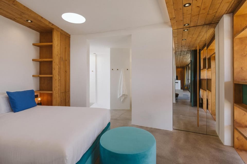 Bed, Photo of the whole room, Bedroom, wardrobe