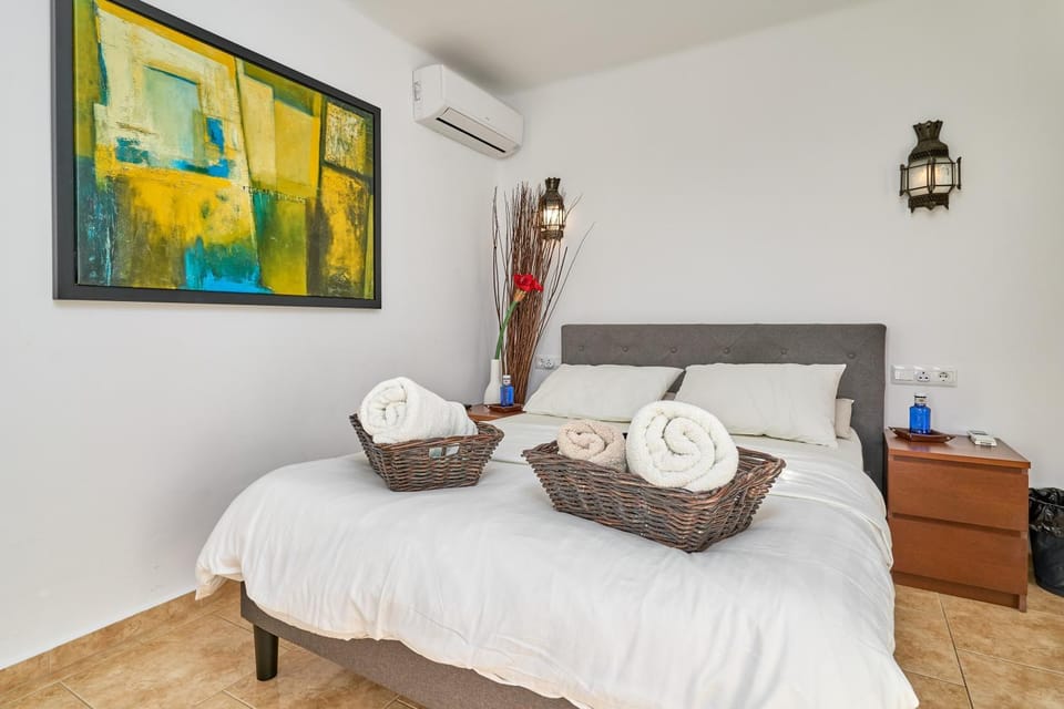 Living room, Bedroom