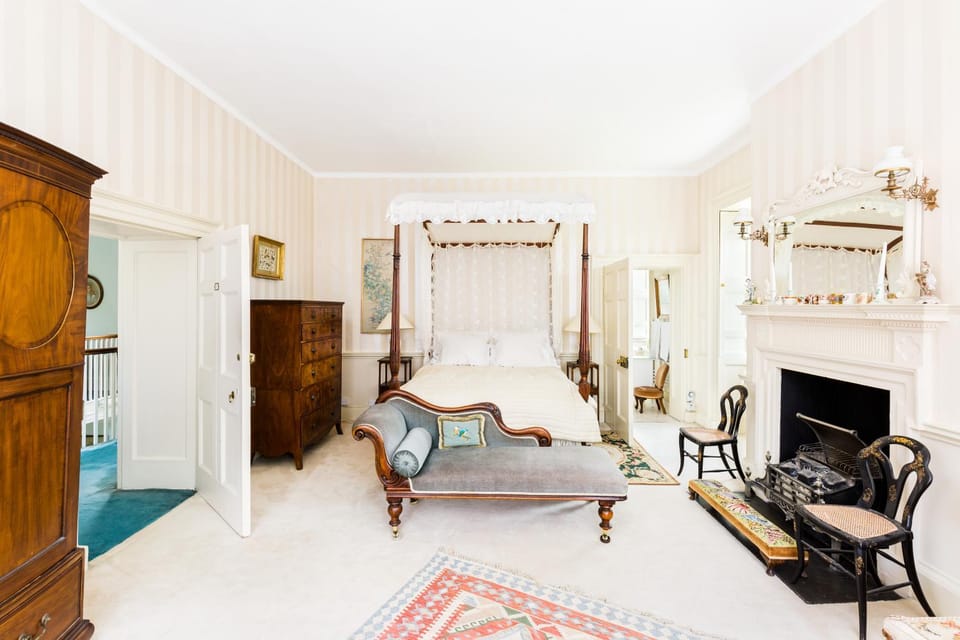 Upper Court Bed and Breakfast in Wychavon District