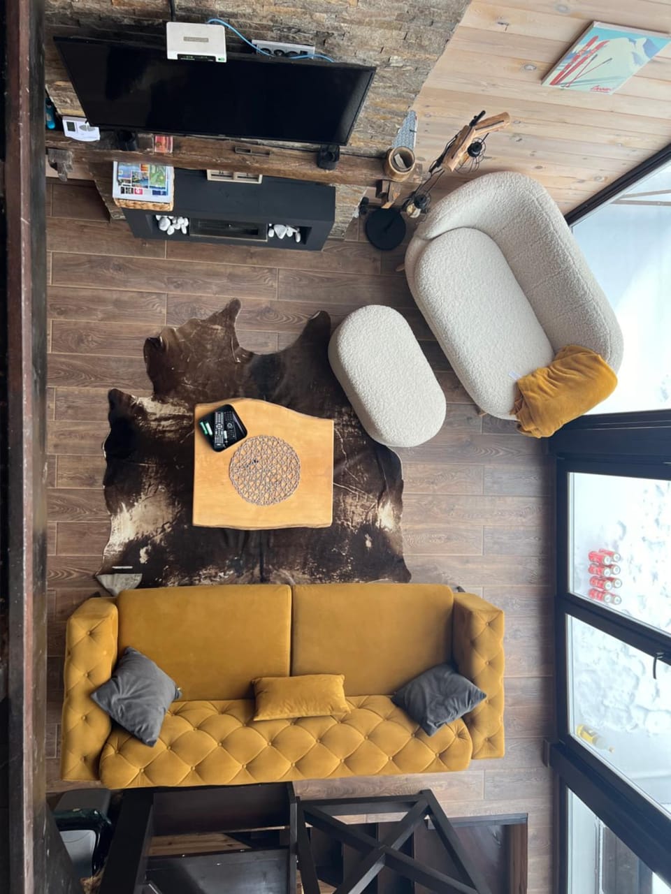 Living room, Seating area
