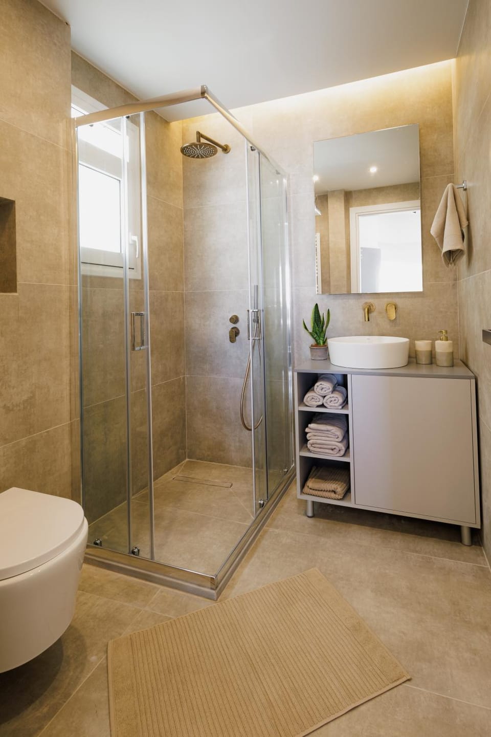 Shower, Toilet, Bathroom