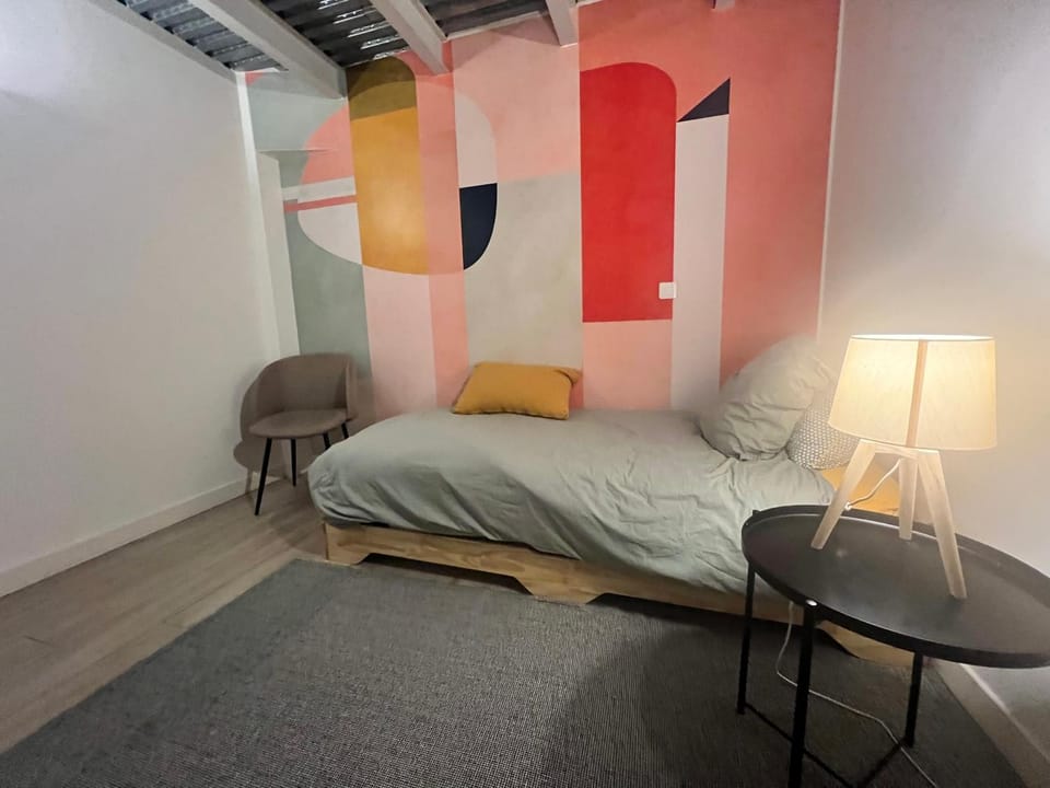 Bed, Photo of the whole room, Bedroom
