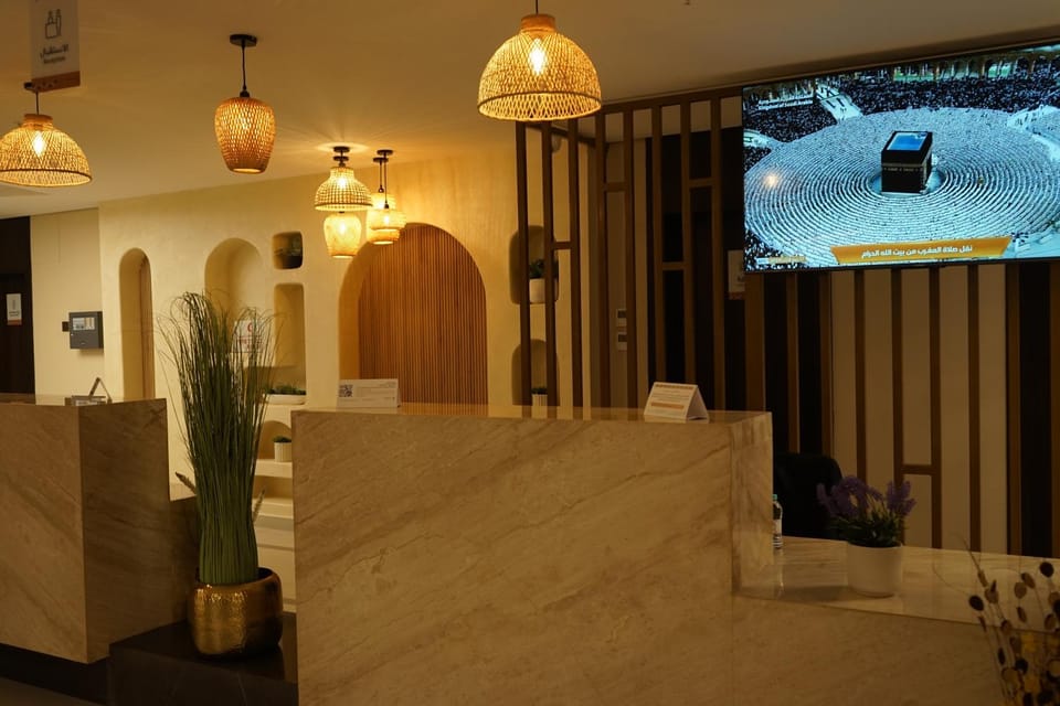 TV and multimedia, Lobby or reception