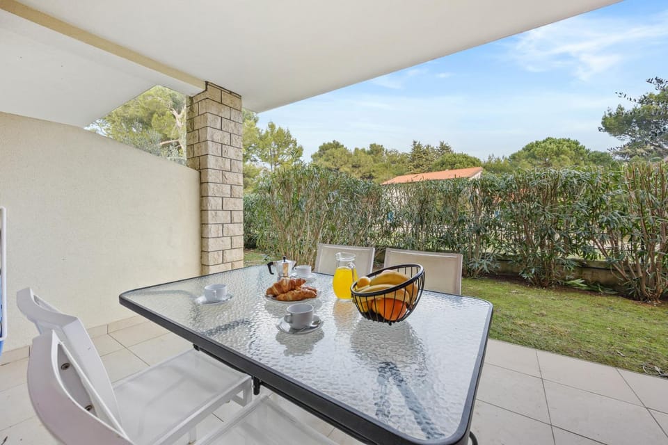 Balcony/Terrace, Photo of the whole room