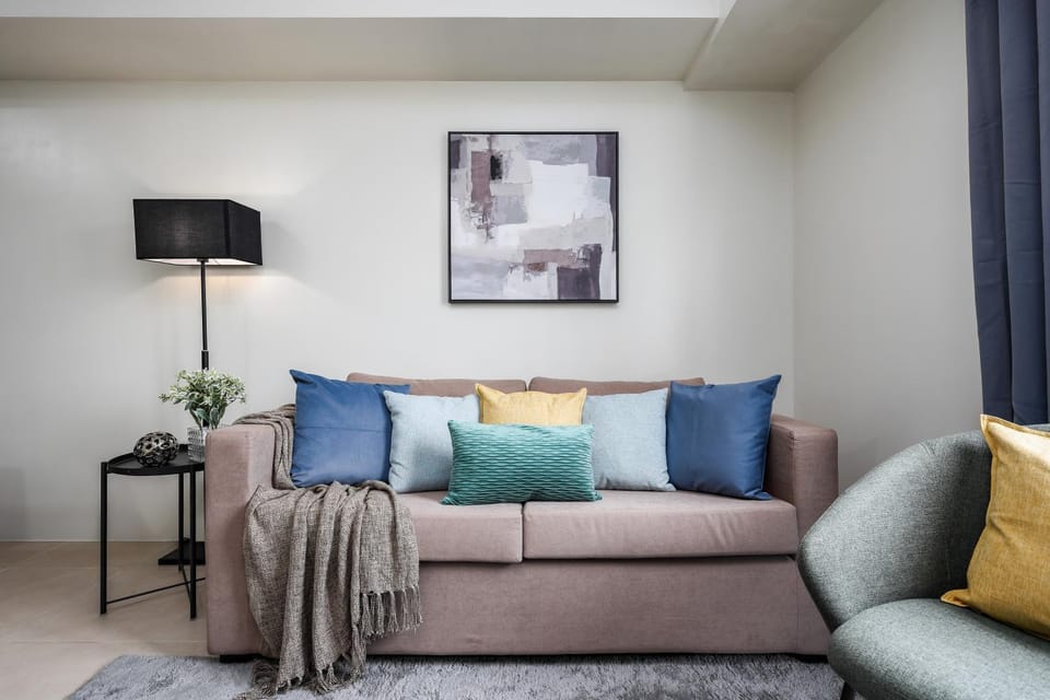 Furnished 1-Bedroom in Avida Towers Riala, Cebu IT Park with Fast WiFi, Netflix, Pool and More Apartment in Lapu-Lapu City