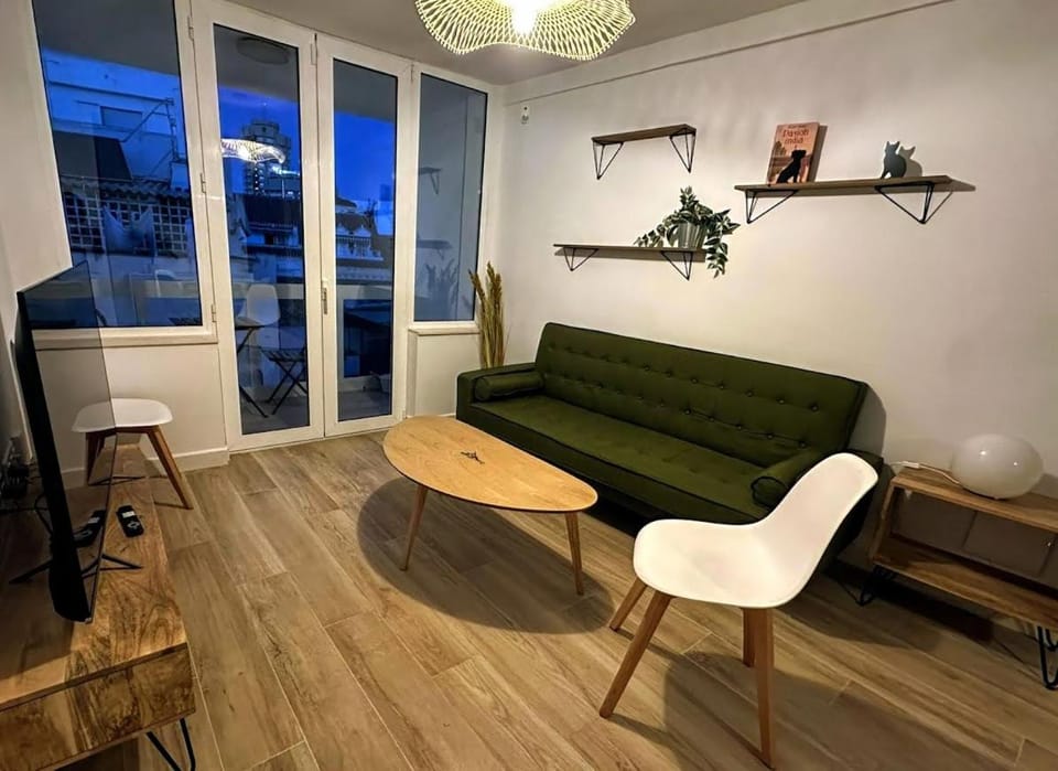 TV and multimedia, Living room, Seating area