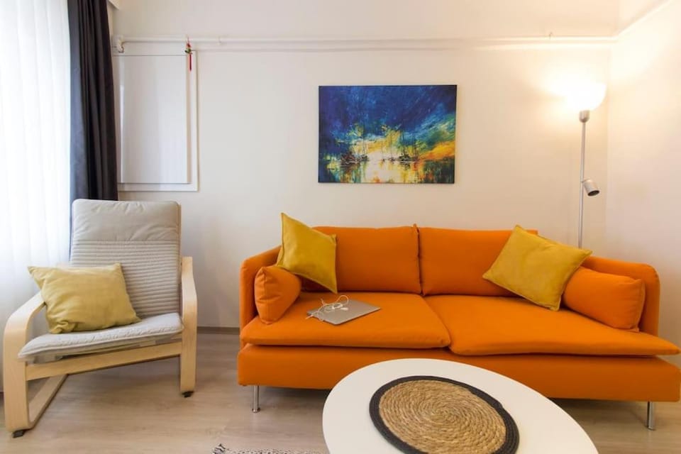Fully Renovated 2BR Flat in Prime Location at Moda Apartment in Istanbul