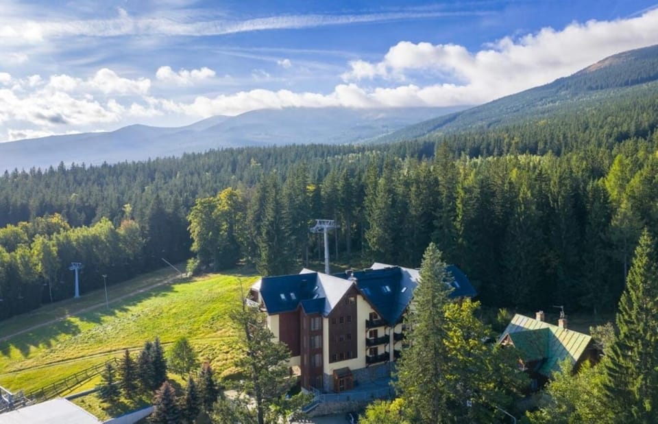 Property building, Nearby landmark, Spring, Natural landscape, Bird's eye view, Mountain view