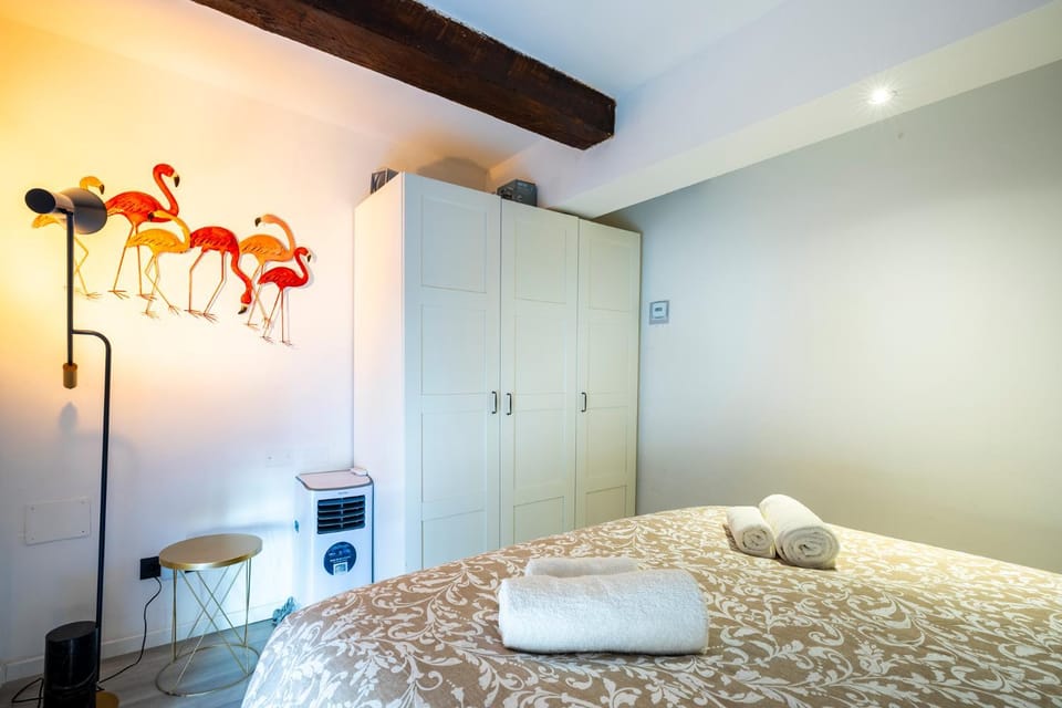 Bed, Photo of the whole room, Bedroom, towels, wardrobe