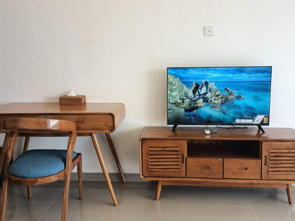TV and multimedia, TV and multimedia, Bedroom