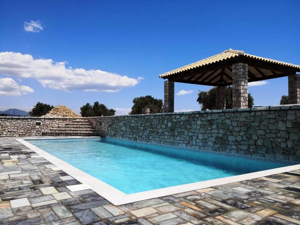 Kbel sea view Villa private pool sleeps8 garden Villa in Messenia