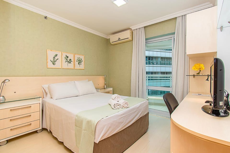 Bed, Photo of the whole room, air conditioner